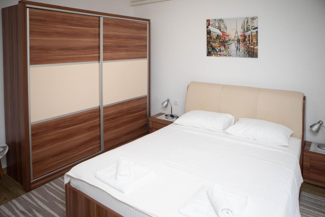 Apartmani Budimcic 特雷比涅 外观 照片