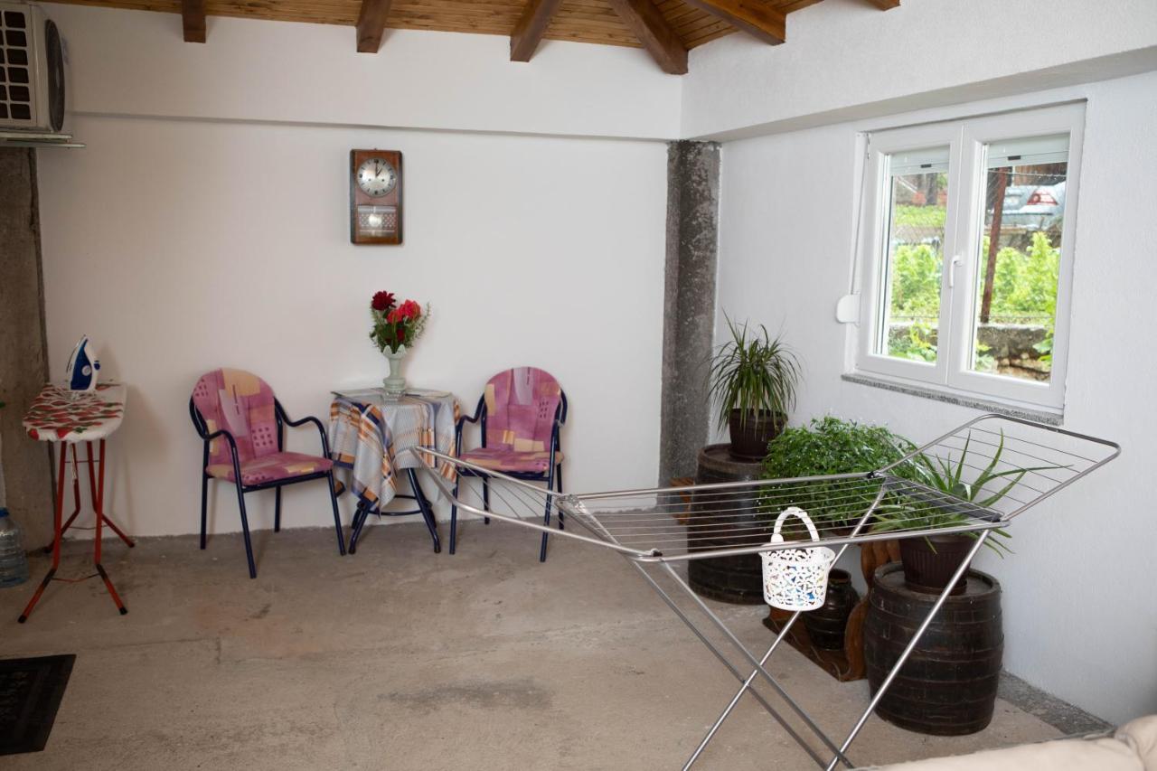 Apartmani Budimcic 特雷比涅 外观 照片