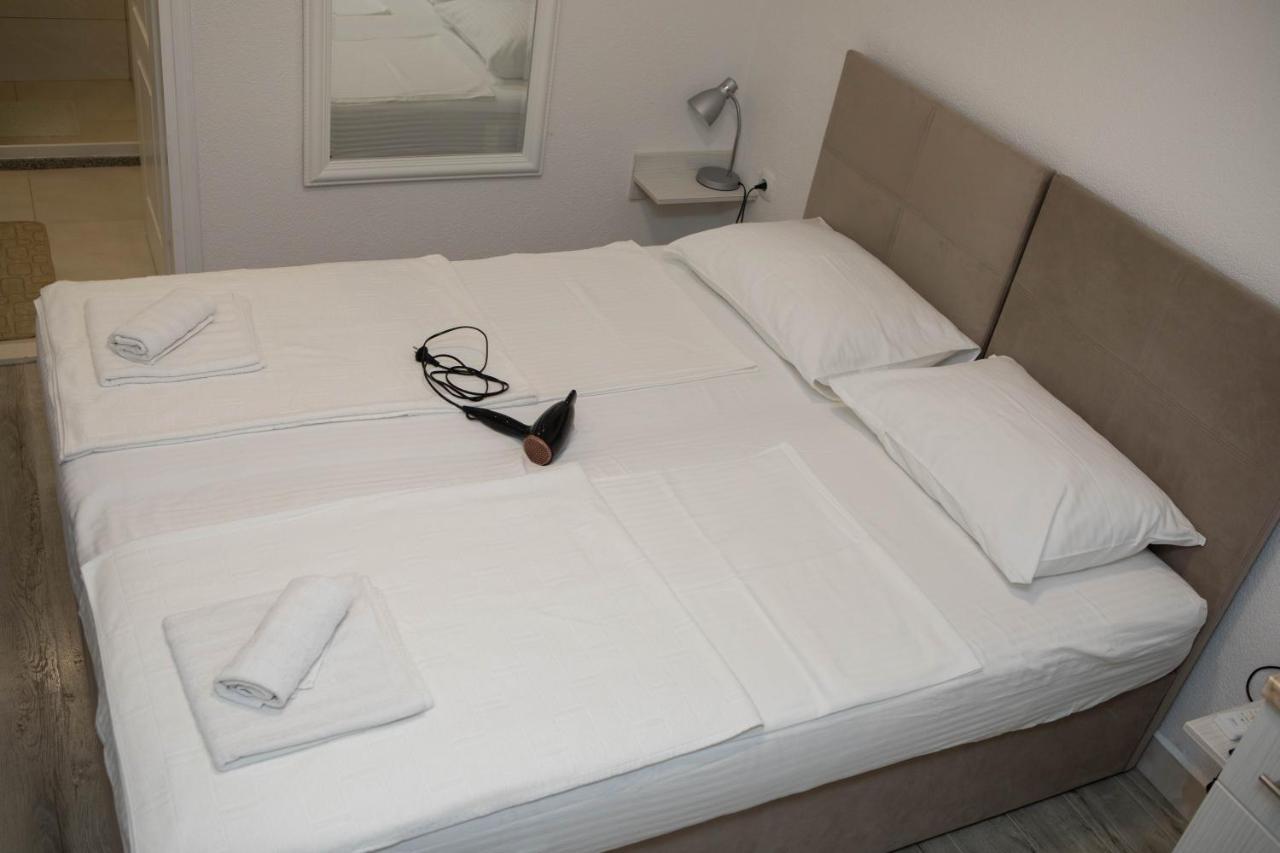 Apartmani Budimcic 特雷比涅 外观 照片