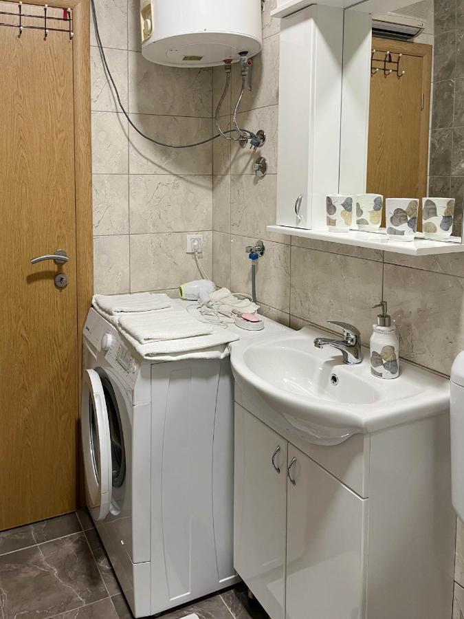 Apartmani Budimcic 特雷比涅 外观 照片