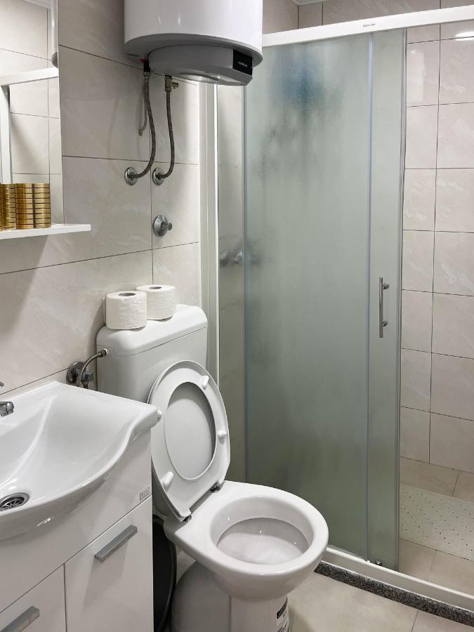 Apartmani Budimcic 特雷比涅 外观 照片
