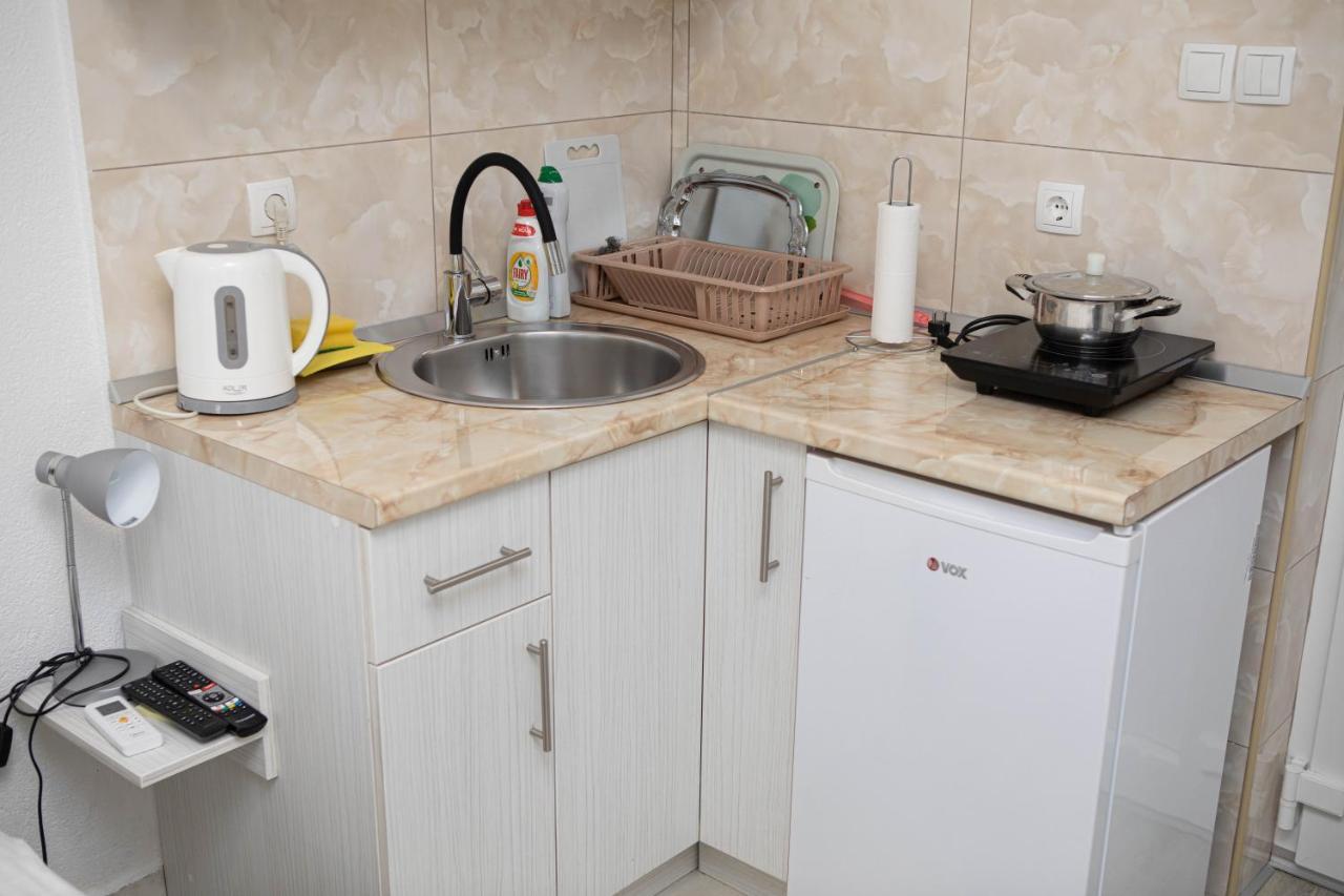 Apartmani Budimcic 特雷比涅 外观 照片