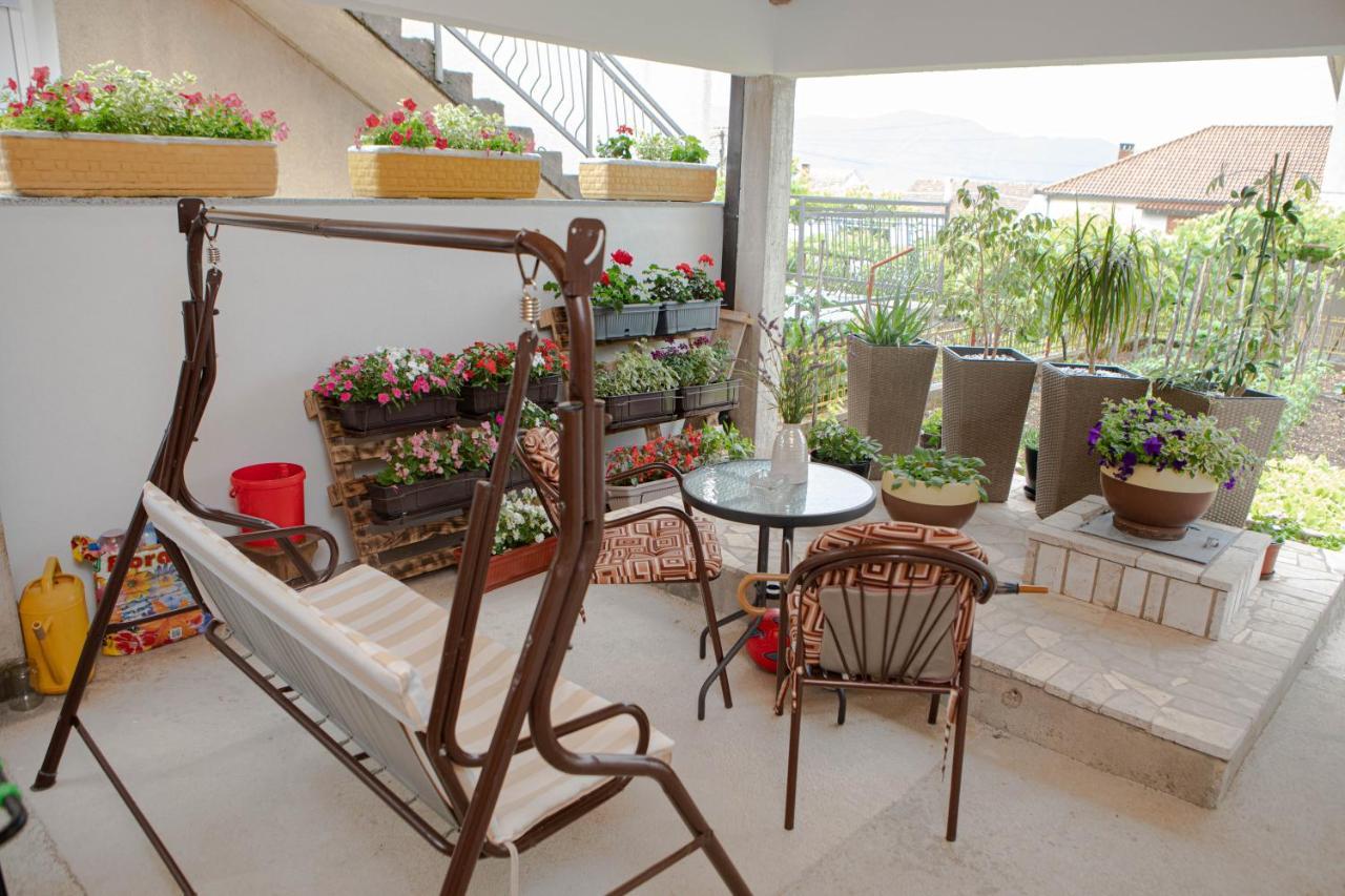 Apartmani Budimcic 特雷比涅 外观 照片